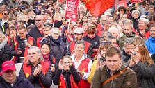 Danijos profsąjungų nariai per protestą