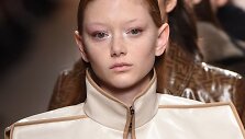 &bdquo;Fendi&ldquo; kolekcijos modelis