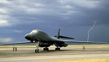 B-1B jau laukia i&scaron;ėjimo į atsargą