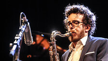 Oded Tzur