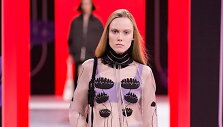 &bdquo;Prada&ldquo; 2020&ndash;2021 m. rudens ir žiemos kolekcijos modelis