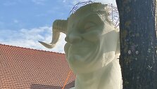 Pakruojo dvaras ruo&scaron;iasi gėlių festivaliui