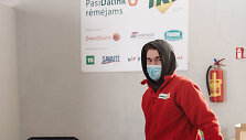 Mažindamas maisto &scaron;vaistymą, &bdquo;Iki&ldquo; perduoda &bdquo;Maisto bankui&ldquo; tūkstančius tonų produktų