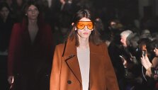 &bdquo;Rick Owens&ldquo; 2019&ndash;2020 m. rudens ir žiemos kolekcijos modelis
