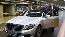 &bdquo;Daimler&ldquo; vadovas Dieteris Zetsche &scaron;alia S klasės &bdquo;Mercedes-Benz&ldquo;