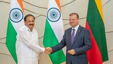 Saulius Skvernelis pirmadienį Vilniuje susitiko su Indijos viceprezidentu Venkaiah Naidu