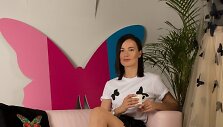 Agnė Kuzmickaitė savo studijoje 