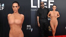 Kanye Westas su žmona Bianca Censori ant &bdquo;Grammy&ldquo; raudonojo kilimo