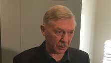 Buvęs ilgametis &bdquo;Klaipėdos vanduo&ldquo; vadovas, &scaron;iuo metu mero patarėju dirbantis Leonas Makūnas bandė pats nubrėžti, kokia schema veikta