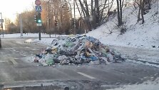 Kauno Studentų gatvėje ant kelio i&scaron;verstos &scaron;iuk&scaron;lės