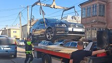 Dariaus ir Girėno stadiono prieigose neleistinose vietose palikti automobiliai