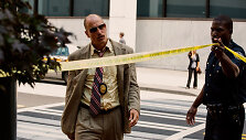 Woody Harrelsonas trileryje &bdquo;Kodas 999&ldquo;