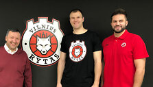 Antanas Guoga, Ariomas Parachovskis ir Linas Kleiza
