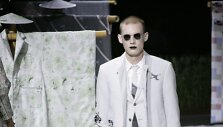 Thomo Browne'o 2016 m. pavasario-vasaros kolekcijos vyrams modelis