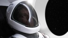 &bdquo;SpaceX&ldquo; apranga astronautams