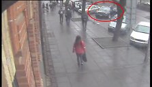 Ie&scaron;komas &bdquo;Infiniti&ldquo; automobilis ir jo vairuotojas