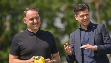 Alytaus miesto savivaldybės meras N. Cesiulis su kadenciją baigiančiu Lietuvos futbolo federacijos prezidentu T.Danilevičiumi