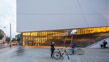 Mo muziejus (D.Libeskind Studio / Do Architects)