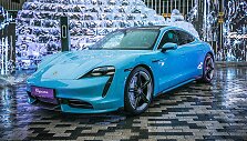 Vilniuje pristatyti elektromobilis &bdquo;Porsche Taycan&ldquo;