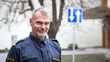 Stokholmo apskrities policijos Neapykantos nusikaltimų padalinio inspektorius ir &Scaron;vedijos LGBT policijos asociacijos įkūrėjas G&ouml;ranas Stantonas