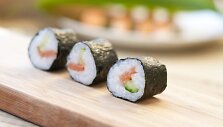 Maki su&scaron;is su krevetėmis ir avokadais