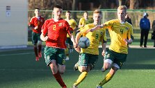 Lietuvos &scaron;e&scaron;iolikmečių futbolo rinktinė