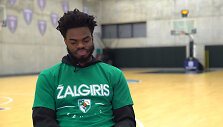 Derrickas Waltonas