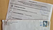 Balsuojantieji užsienyje gavo ne spaustuvėje spausdintus, bet antspauduotus biuletenius