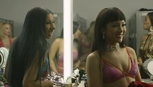 Cardi B filme &bdquo;Aferistės&ldquo;