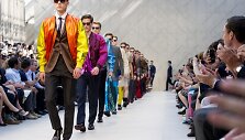 &bdquo;Aprangos&rdquo; grupė atidaro pirmąją &bdquo;Burberry&ldquo; parduotuvę Baltijos &scaron;alyse
