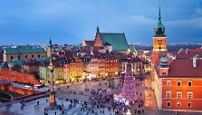 Var&scaron;uvos senamiestis žiemą