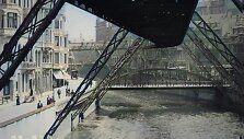 &bdquo;Skraidantis traukinys&ldquo; (&bdquo;Wuppertal Schwebebahn&ldquo;)