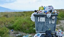 Atsakingesnį vartojimą ir rū&scaron;iavimą reikėtų skatinti remiantis sėkmingomis užsienio praktikomis &ndash; pavyzdžiui, už tinkamą atliekų rū&scaron;iavimą galėtų būti mažinamas &scaron;iuk&scaron;lių mokesčio tarifas.