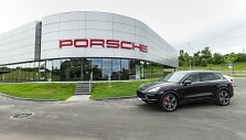 Vilniaus &bdquo;Porsche&ldquo; salono atidarymas