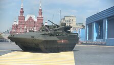 Tankas T-14 &bdquo;Armata&ldquo;. Karinis paradas Maskvos Raudonojoje aik&scaron;tėje