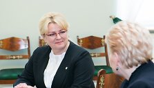 Algimanta Pabedinskienė ir Dalia Grybauskaitė