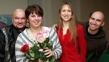 I&scaron; de&scaron;inės: Tadas Vilčinskas, Irma Vilčinskienė, Jurgita Vilčinskienė, Arvydas Vilčinskas