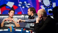 Johnny Loddenas (kairėje) ir Ole Schemionas (centre)