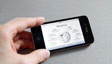 &bdquo;Wikipedia&ldquo; mobiliajame telefone
