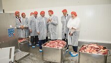 Premjeras S. Skvernelis lankėsi &bdquo;Biovela group&ldquo; įmonėje UAB &bdquo;Utenos mėsa&ldquo;