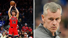 Matas Buzelis (kairėje) ir &bdquo;Chicago Bulls&ldquo; treneris Billy Donovanas (de&scaron;inėje)