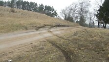 Ratuoti vandalai i&scaron;raižė &Scaron;atrijos kalno apylinkes