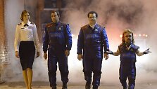 Michelle Monaghan, Adamas Sandleris, Joshas Gadas ir Peteris Dinklage'as komedijoje &bdquo;Pikseliai&ldquo;