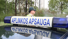 Vilniečiai nevengia &scaron;iuk&scaron;les sudeginti arba palikti pakelėje