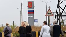 Ukraina laikinai uždarys sieną su Rusija