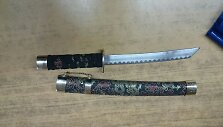 Muitinės pareigūnai aptiko durklą, i&scaron; pirmo žvilgsnio pana&scaron;ų į japoni&scaron;kąjį vakiza&scaron;i