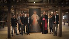 Filmas &bdquo;Pirmasis Dievo gailestingumo paveikslas. Nežinomo &scaron;edevro negirdėta istorija&ldquo; 