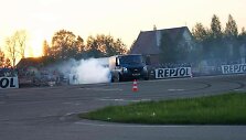 &bdquo;Autoplius Kretinga Drift Open&ldquo; žvaigždė &ndash; &bdquo;Ford Transit&ldquo; su &bdquo;Nisan Skyline GT-R&ldquo; &scaron;irdimi