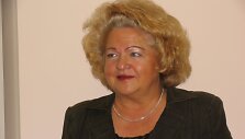 Seirijų seniūnijos seniūnė Česlova &Scaron;mulk&scaron;tienė teigė nesibijanti prarasti darbo.