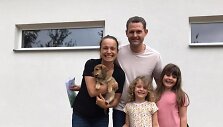Martinas Schilleris su &scaron;eima priglaudė &scaron;uniuką